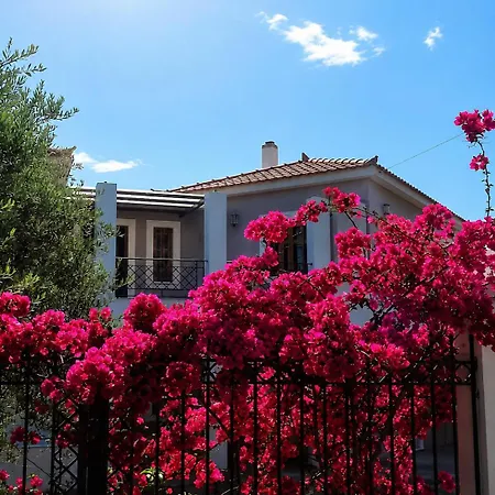 Almyra Seaside Apartment