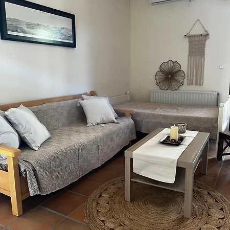 Апартаменты Almyra Seaside Лакония